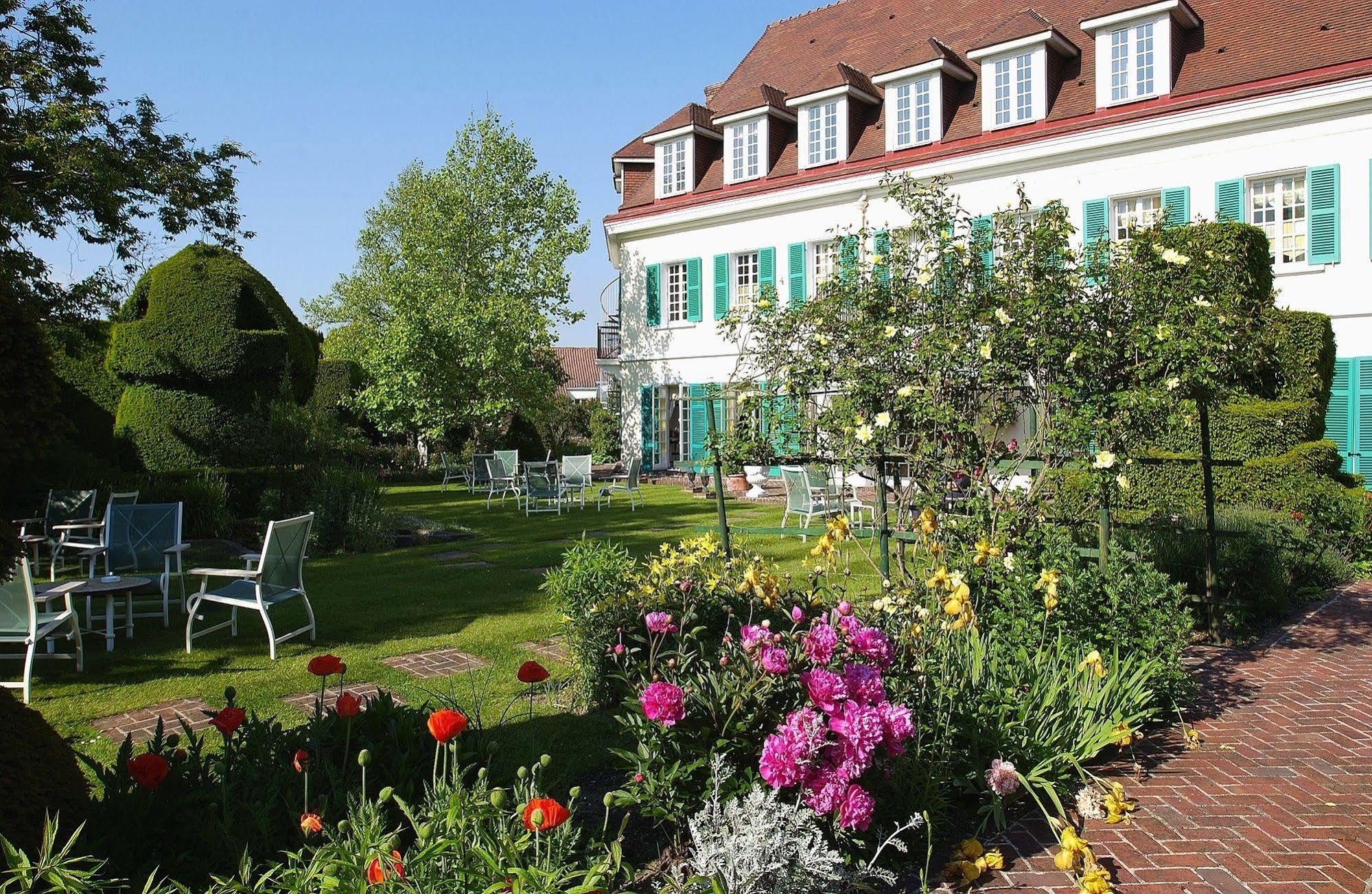 Hotel Chateau De Montreuil Montreuil  Exterior foto